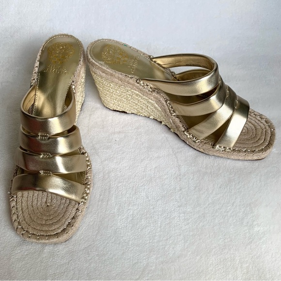 VINCE CAMUTO MOLISANA WEDGE - Picture 14 of 16